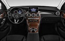 Mercedes GLC 300 interior luxury dashboard