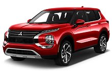 Mitsubishi Outlander красный вид сзади аренда Тбилиси Грузия